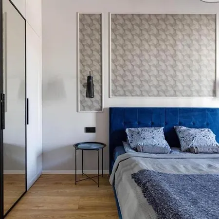 Chic - Cozy And Stylish - Center - Jp19 * Wroclaw