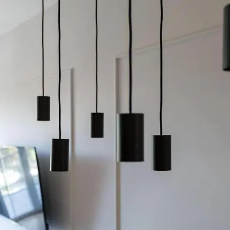 Chic - Cozy And Stylish - Center - Jp19 * 브로츠와프