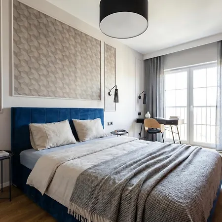 Chic - Cozy And Stylish - Center - Jp19 * Wroclaw